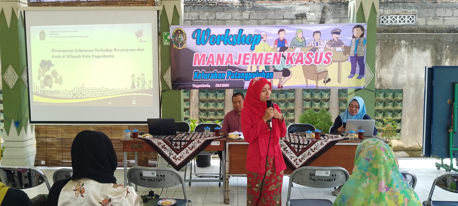 Workshop Manajemen kasus Kelurahan Patangpuluhan.